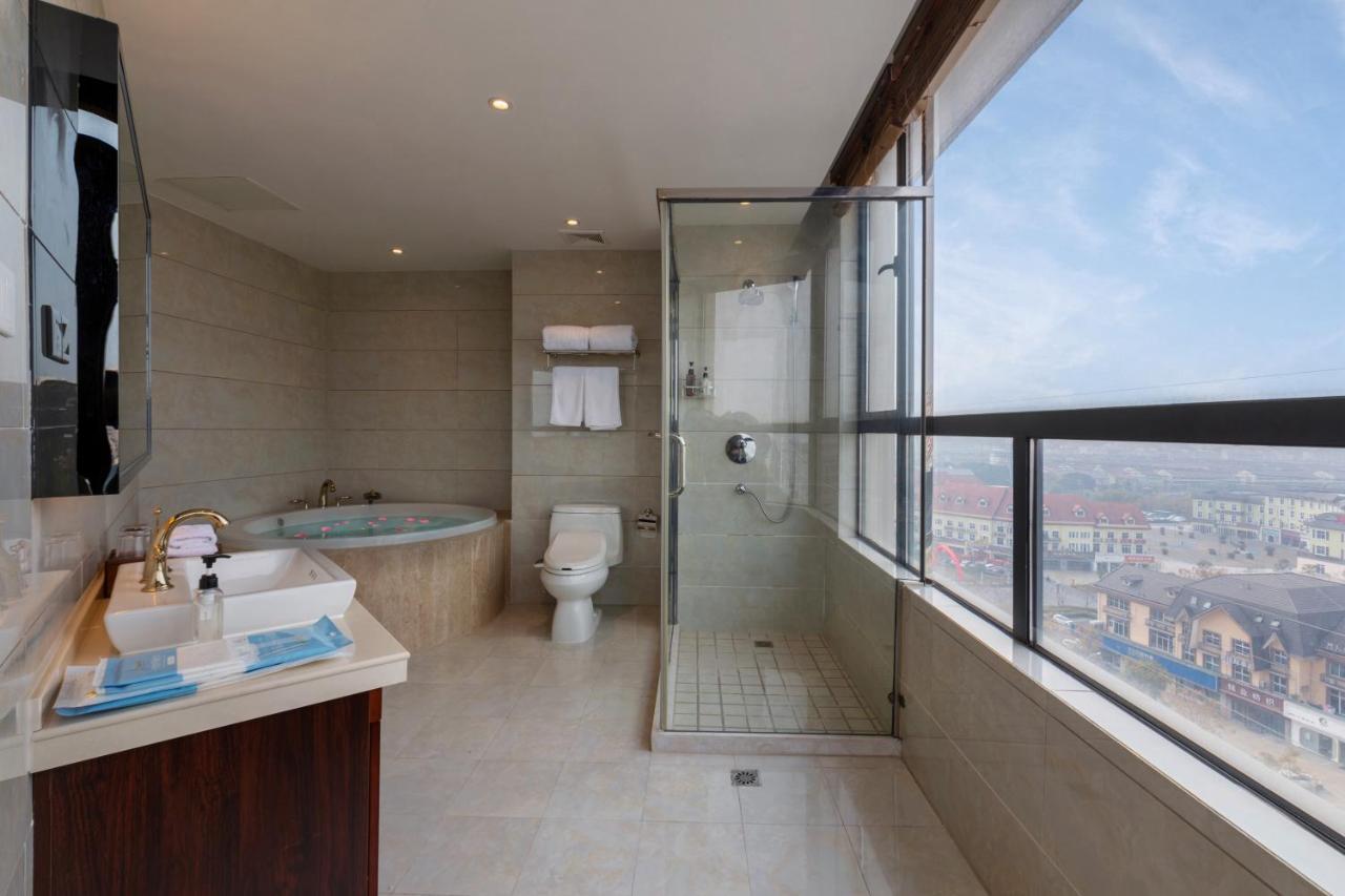 Huzhou Wealth Hotel Dış mekan fotoğraf